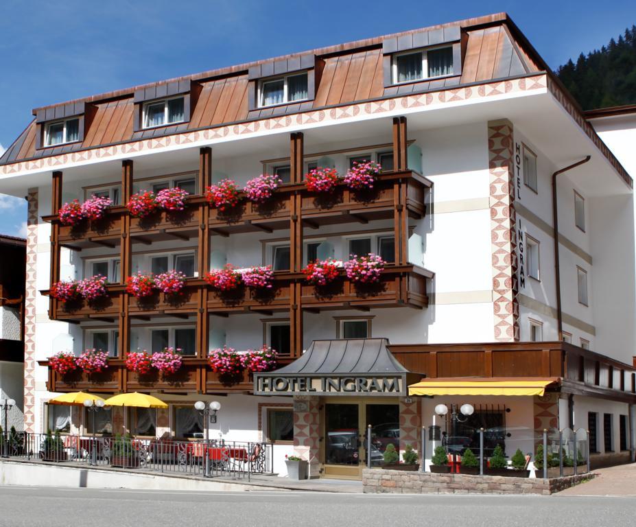 Hotel Ingram Selva di Val Gardena Kültér fotó