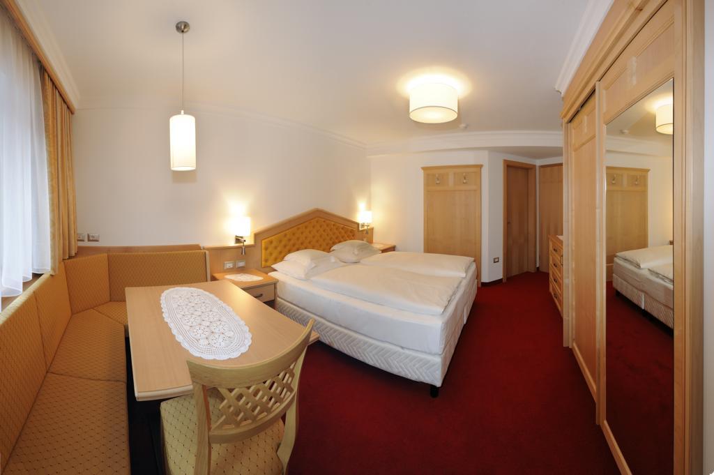 Hotel Ingram Selva di Val Gardena Szoba fotó