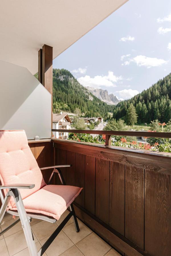 Hotel Ingram Selva di Val Gardena Kültér fotó